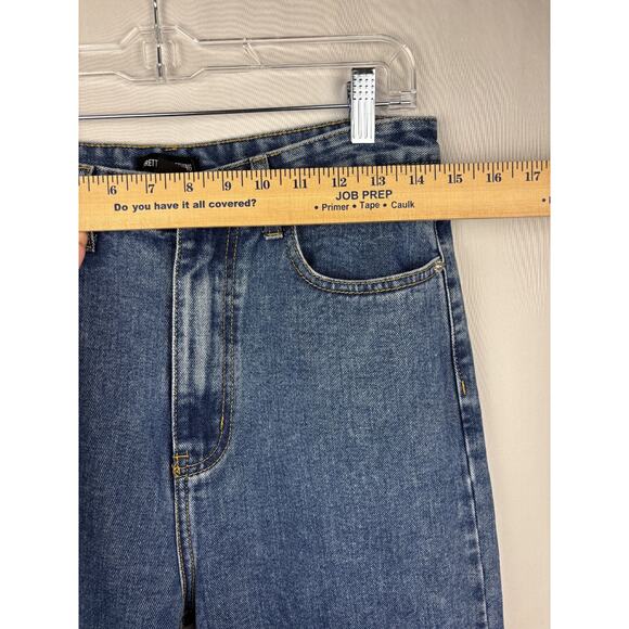 Pretty Little Thing Women’s Blue Split Hem Straight Leg Jeans Sz 6 NWT - Picture 4 of 9